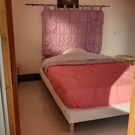 Les Schmoutzalas Apartment *